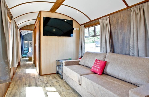 Dawlish Warren Ski Chalet | Chalet ∙ 3 bedrooms ∙ 6 guests