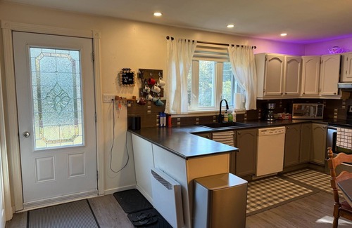 Saint Donat Ski Chalet | Chalet 4 saisons avec spa - Accès au Lac - Proximité Montagnes Ski - 10+ pers.