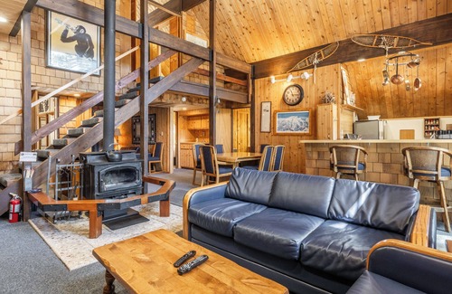Mammoth Lakes Ski Chalet | Chalet #4, Slope Side Ski in Ski Out Spacious Fami