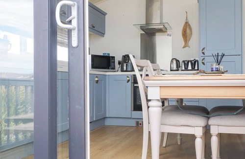 Rhyd-y-clafdy Cottage | CHALET 46, pet friendly, country holiday cottage in Pwllheli