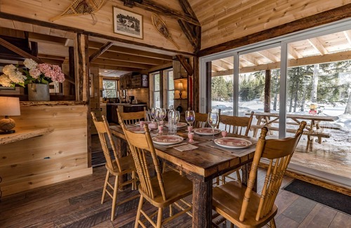 La Malbaie Ski Chalet | Chalet 6 pers. Petit lac, chevaux et Nature Parc Regional du Mont Grand Fonds.