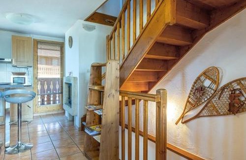 Plagne Soleil House | Chalet 6 pièces sur les pistes à La Plagne, 10 pers, garage, balcon, ensoleillé, ski-in/ski-out - FR-1-351-85