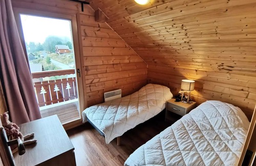 Reallon Ski Chalet | Chalet Aiguilles - Chalets for 8 People