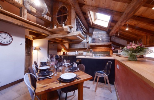 Champagny-en-Vanoise Ski Chalet | Chalet ALOUETTE RARE confort 4* La Plagne Champagny proche Pistes Shops