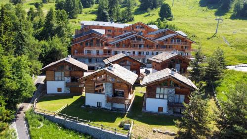 Macot-la-Plagne Ski Chalet | Chalet ALPACA Peisey-Vallandry - Domaine Paradiski