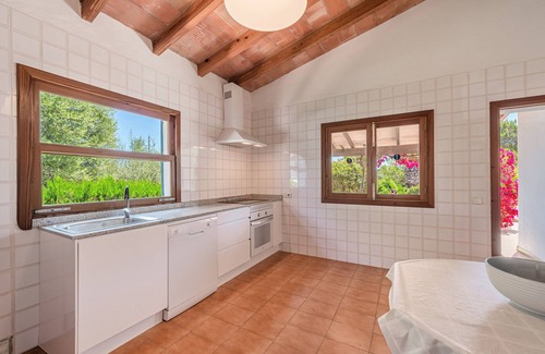 Portopetro Ski Chalet | Chalet 'Andres' with Mountain View, Wi-Fi and Air Conditioning