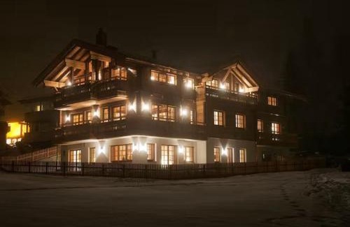 Sankt Anton am Arlberg Ski Chalet | Chalet Antoin Stube & Architecture -MESSAGE-'WHATSAP - BEFORE - BOOKING -I-43-681-2016-1054-