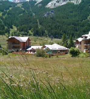 Monetier-les-Bains Apartment | Chalet Apartment Monêtier