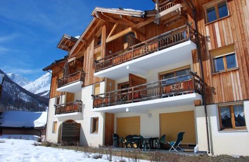 Monetier-les-Bains Apartment | Chalet Apartment Monêtier