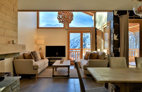 Villarabout Ski Chalet | CHALET APHYLLA