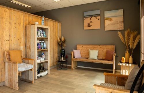 Koudekerke Ski Chalet | Chalet Aqua in Netherlands with Veranda