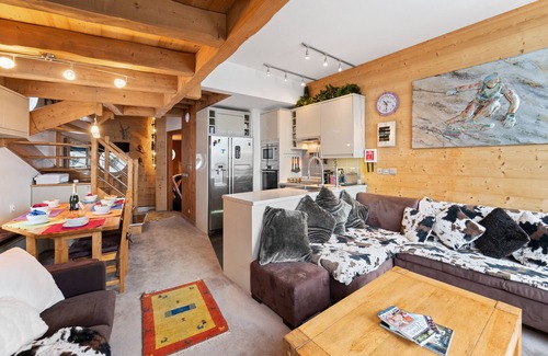 Avoriaz Ski Chalet | Chalet Ardoisière - Luxury 4 bed ski chalet by Avoriaz Chalets