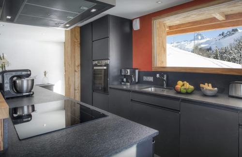 Le Grand-Bornand Ski Chalet | Chalet Argali - luxury ski-in ski-out base for 14 - OVO Network
