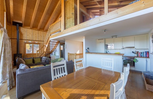 Saint-Pierre-de-Clages Ski Chalet | Chalet Asphodel