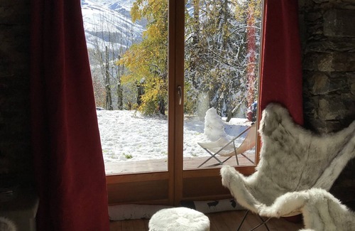 Saint-Jean-d'Arves Ski Chalet | Chalet at 350 from the slopes. Spectacular view. 12 people.