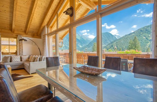 Schonbach Ski Chalet | „Chalet 4 Am Sonnenhang“ by Alpen Apartments