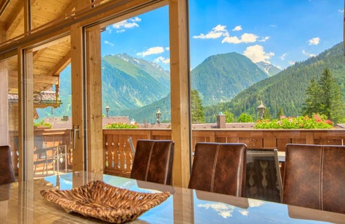 Schonbach Ski Chalet | „Chalet 4 Am Sonnenhang“ by Alpen Apartments