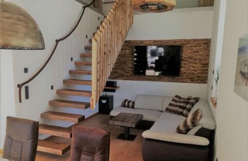 Schonbach Ski Chalet | Chalet in Neukirchen by Wildkogel Ski Slopes