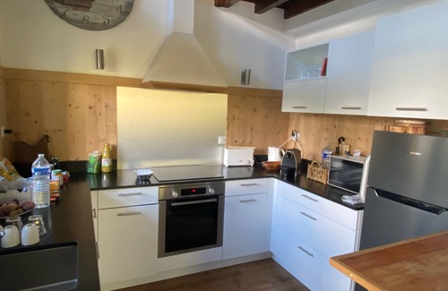 Les Claux Ski Chalet | Chalet at the foot of the slopes and 5 minutes from shops and ski school