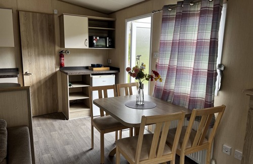 Windeck Ski Chalet | Chalet auf Campingplatz