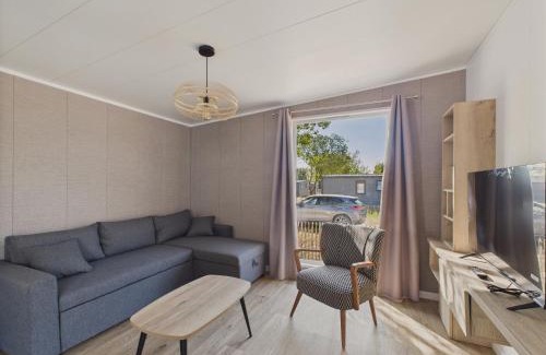 Saint-Gilles-Croix-de-Vie Ski Chalet | Chalet avec piscine pour 4 adultes-2 enfants