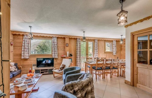 Val Claret Ski Chalet | Chalet, balcony, tv, ski locker, 180m², Tignes
