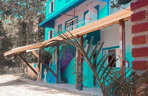 Praia da Enseada Ski Chalet | Chalet Bem Brasil -04