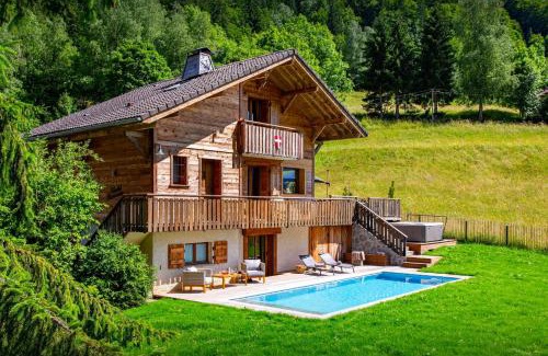 Les Villards-sur-Thones Ski Chalet | Chalet Bonnevie - OVO Network