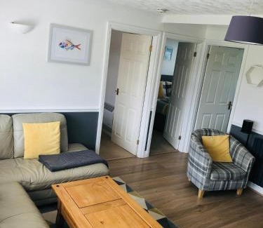 Dartmouth Ski Chalet | Chalet Bonair Spacious comfortable 2 Bedroom Chalet sleeping 4 Dartmouth