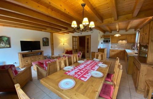 Samoens Ski Chalet | Chalet calme et spacieux, proche village, navette ski, jardin, animaux acceptés, parking privé - FR-1-624-66