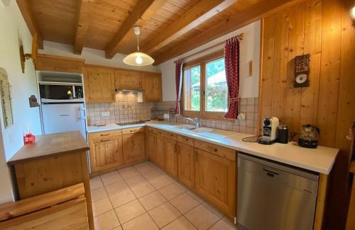 Samoens Ski Chalet | Chalet calme et spacieux, proche village, navette ski, jardin, animaux acceptés, parking privé - FR-1-624-66
