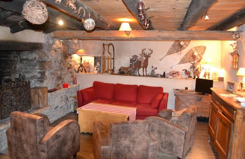 Bagneres-de-Luchon Ski Chalet | Chalet Cathervielle near Luchon Peyragudes