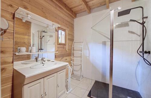 Saint-Jean-dʼAulps Ski Chalet | Chalet chaleureux - 9 personnes - 3km des pistes - proche Morzine - Iaorana
