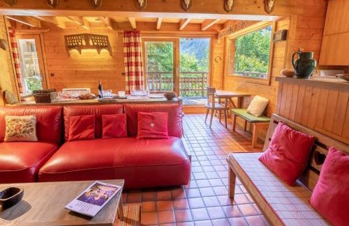 Meribel Centre Ski Chalet | Chalet chaleureux · Ski aux pieds · Cheminée · WIFI gratuit - FR-1-688-1