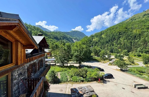 Villarabout Apartment | Chalet Chardons - Authentic chalet near the 3 Valleys