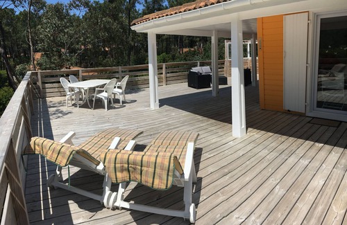 Le Porge Ski Chalet | Chalet-Comfort-Private Bathroom-Terrace-Village 4 étoiles