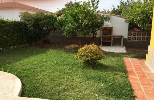 Alhaurin de la Torre House | Chalet con barbacoa, chimenea y piscina en Alhaurín de la Torre "NO EMITIMOS FACTURA"