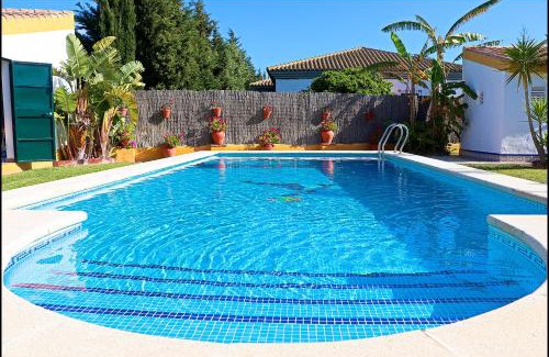 Conil de la Frontera Ski Chalet | Chalet con piscina en Roche Viejo
