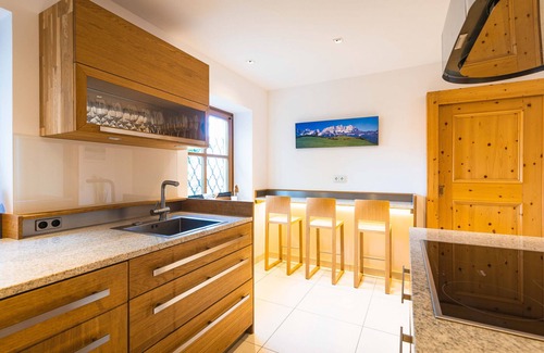 Zell am See Ski Chalet | Chalet Crown of the Alps, Lake view & garden
