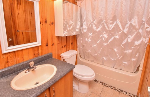 Lac-des-Plages House | Chalet de l'Eau Claire