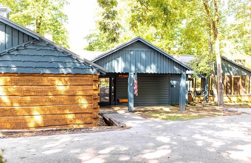Guntersville House | Chalet Deux at Signal Point on the Lake