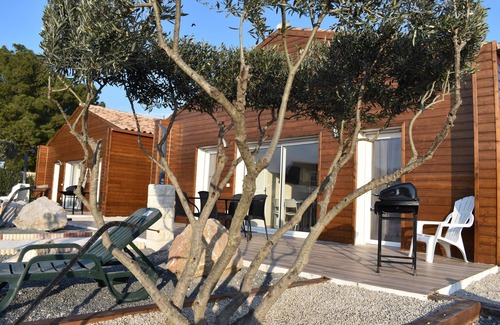 Pezenas Ski Chalet | Chalet Deux Chambres Autour des Vignes à Pézenas