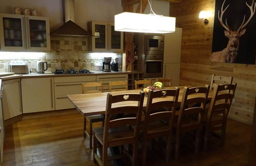 Nevache Ski Chalet | Chalet Dounia
