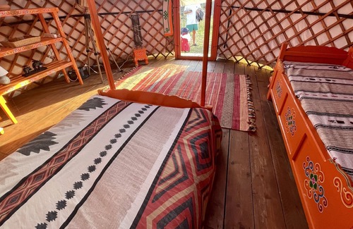 Saint-Georges-d'Oleron Ski Chalet | Chalet en Bois , Cabane et Yourte, Magnifique Jardin Attenant sur L'ile D'oléron
