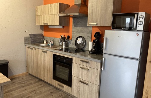 Laveissiere Apartment | Chalet E R-2 Masseboeuf