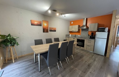Laveissiere Apartment | Chalet E R-2 Masseboeuf
