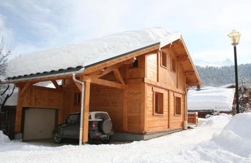 Les Allues Apartment | Chalet et studio "La Fée des Neiges"