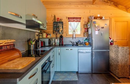 Thones Ski Chalet | Chalet-Executive-Ensuite with Bath-Mountain view