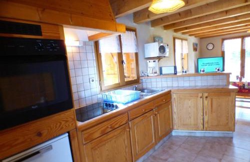 Les Saisies Ski Chalet | Chalet familial 4 pièces à Les Saisies, 8 pers, proche pistes, terrasse sud/ouest, en pleine nature - FR-1-594-42