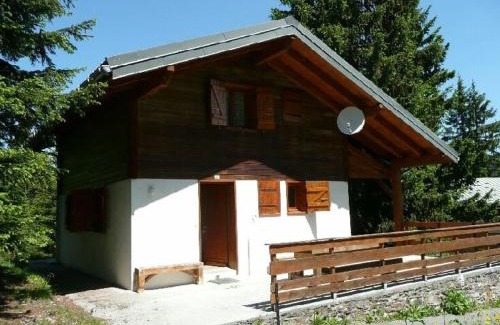 Les Saisies Ski Chalet | Chalet familial 4 pièces à Les Saisies, 8 pers, proche pistes, terrasse sud/ouest, en pleine nature - FR-1-594-42